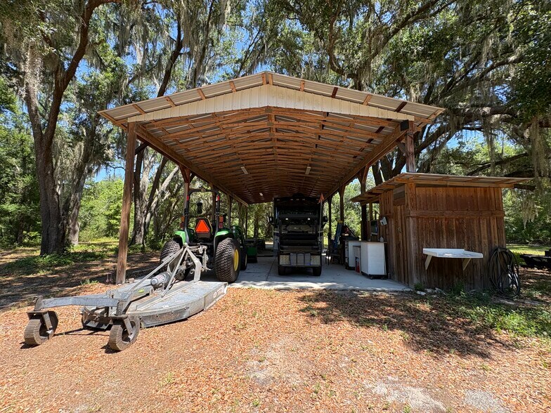 More Photos Of 0 Greenbriar Rd, Lakeland Land For Sale