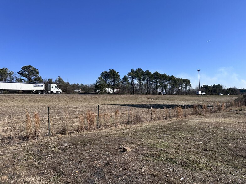 More Photos Of 13300 Long Fisher Rd, North Little Rock Service For Lease