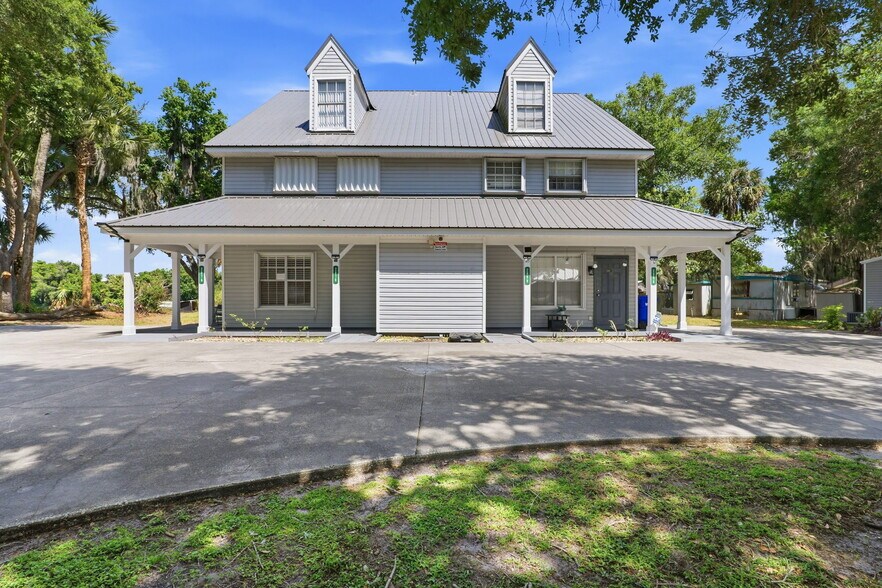 More Photos Of 207 SE 6th Ave, Okeechobee Multifamily For Sale