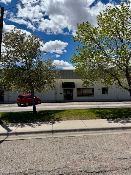 More Photos Of 1212 Ridge Rd, Cheyenne Warehouse For Lease