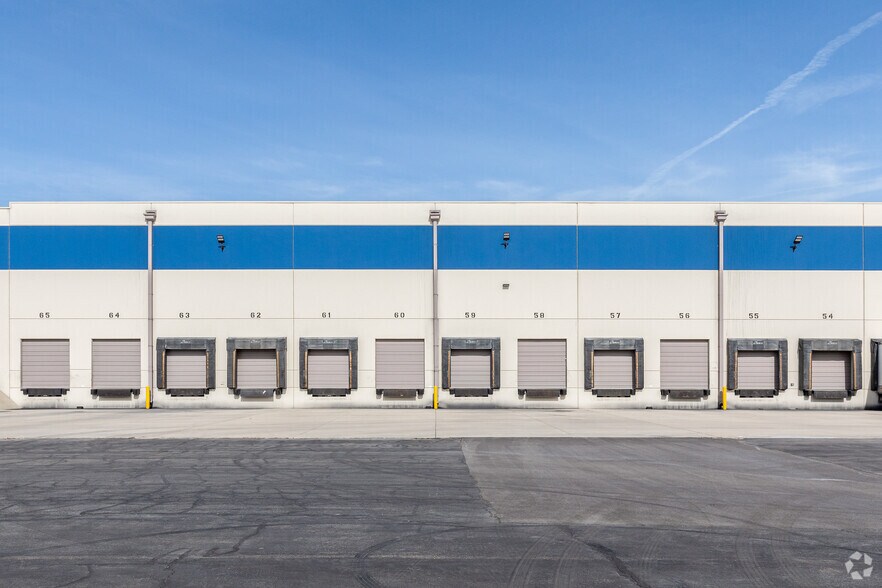 More Photos Of 720 S Gladiola St, Salt Lake City Distribution For Lease