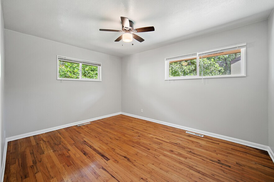 More Photos Of 126 W Cheyenne Rd, Colorado Springs Apartments For Sale