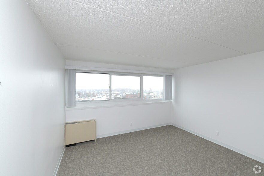 More Photos Of 1371 Beacon St, Brookline Apartments For Lease