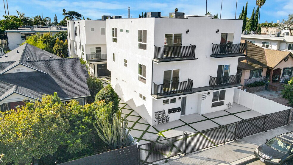 Primary Photo Of 5436 Romaine St, Los Angeles Apartments For Sale