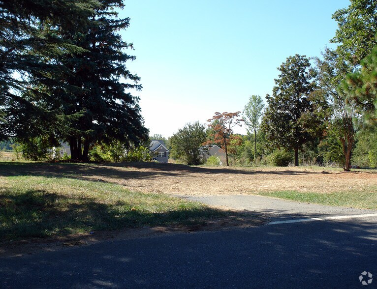 More Photos Of 1482 Clemmonsville Rd, Winston-Salem Land For Sale