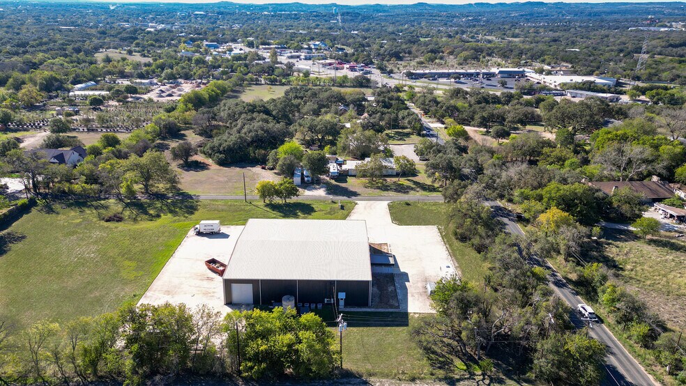 More Photos Of 2 Hill View Ln, Boerne Warehouse For Lease