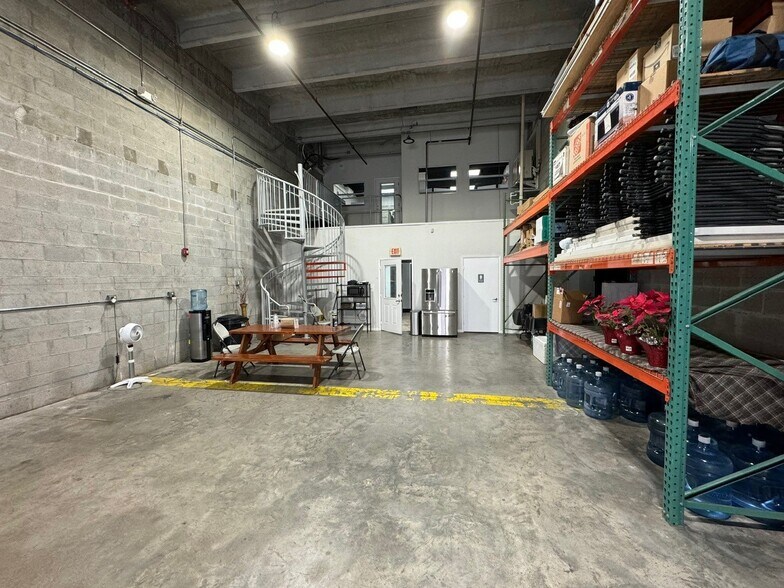 More Photos Of 11379-11399 NW 122nd St, Medley Warehouse For Sale