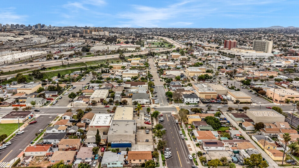 More Photos Of 1316-1320 Coolidge Ave, National City Light Distribution For Sale
