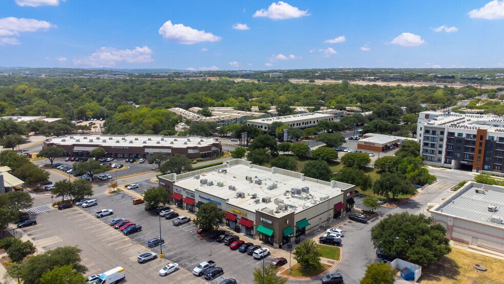 More Photos Of 2525 Anderson Ln W, Austin Unknown For Lease