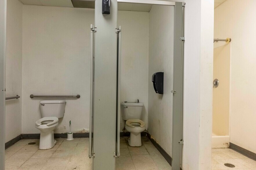 More Photos Of 1 Rooster Way, Barry Industrial For Sale