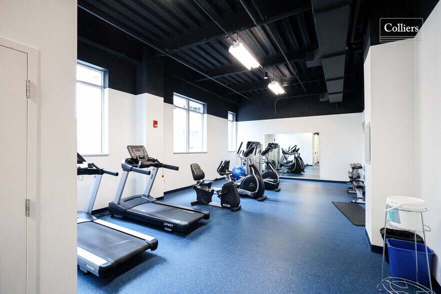 More Photos Of 4420 Bayard St, Pittsburgh Medical For Lease