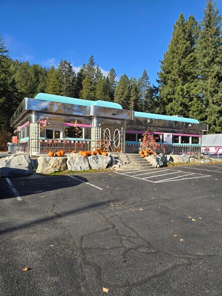 Primary Photo Of 15361 US Highway 2, Leavenworth Hospitality For Sale