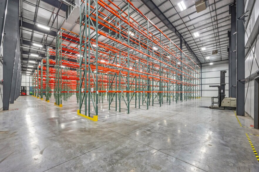 More Photos Of 80 Davis Pky, Clyde Warehouse For Sale
