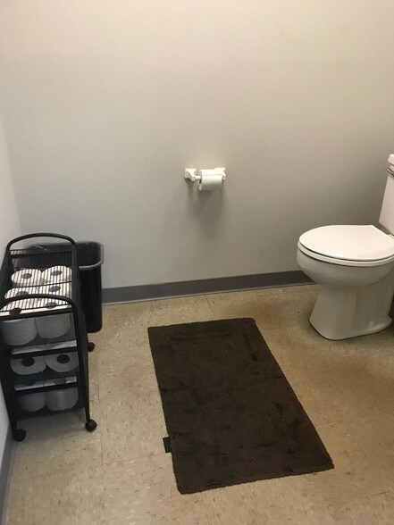 More Photos Of 201-207 Omohundro Pl, Nashville Industrial For Sale