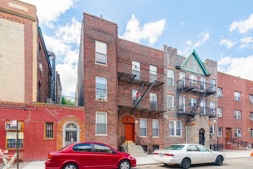 More Photos Of 4132 53rd St, Woodside Apartments For Sale