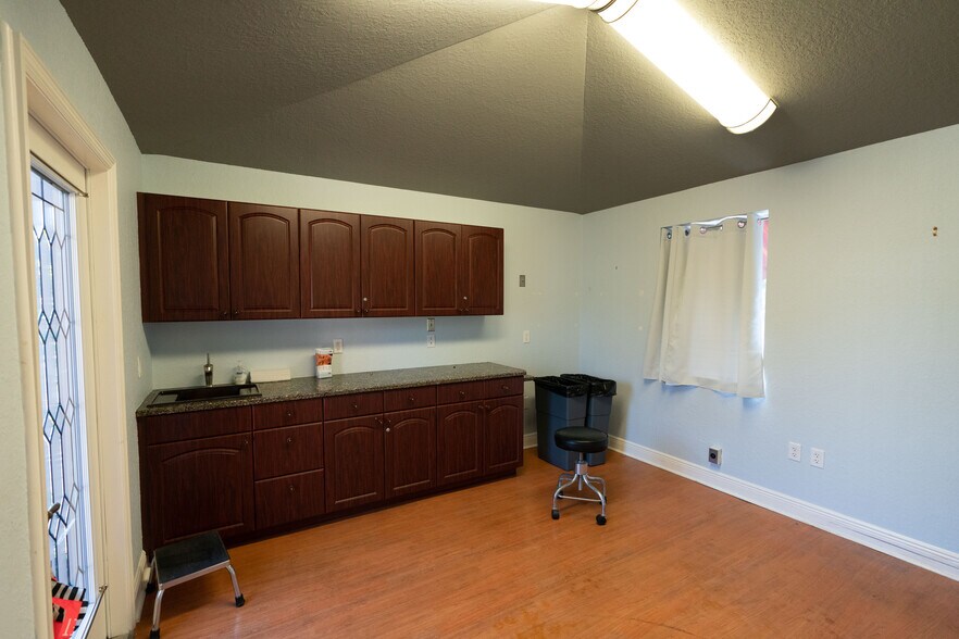 More Photos Of 1515 22nd Ave N, Saint Petersburg Medical For Lease