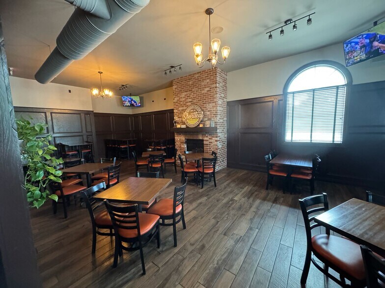 More Photos Of 7434 Village Center Dr, O'Fallon Restaurant For Sale