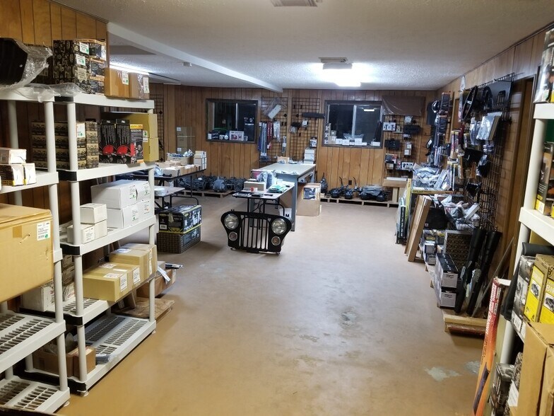 More Photos Of 410 W Canino Rd, Houston Manufacturing For Sale