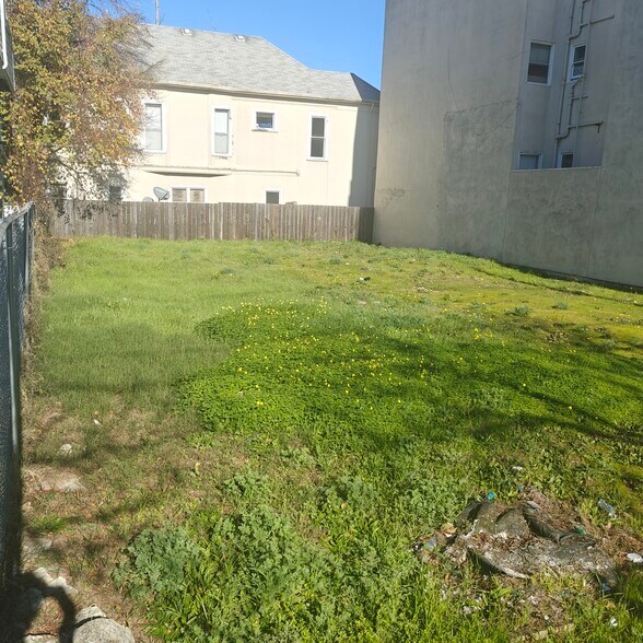 More Photos Of 1217 Lincoln, Alameda Land For Sale