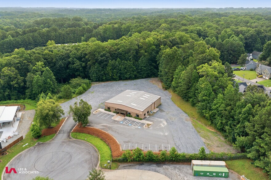 More Photos Of 210 Holt Rd, Acworth Industrial For Lease