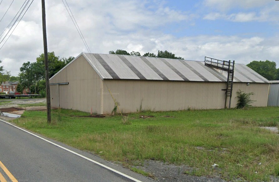 More Photos Of 304 S Camellia Blvd, Fort Valley Warehouse For Sale