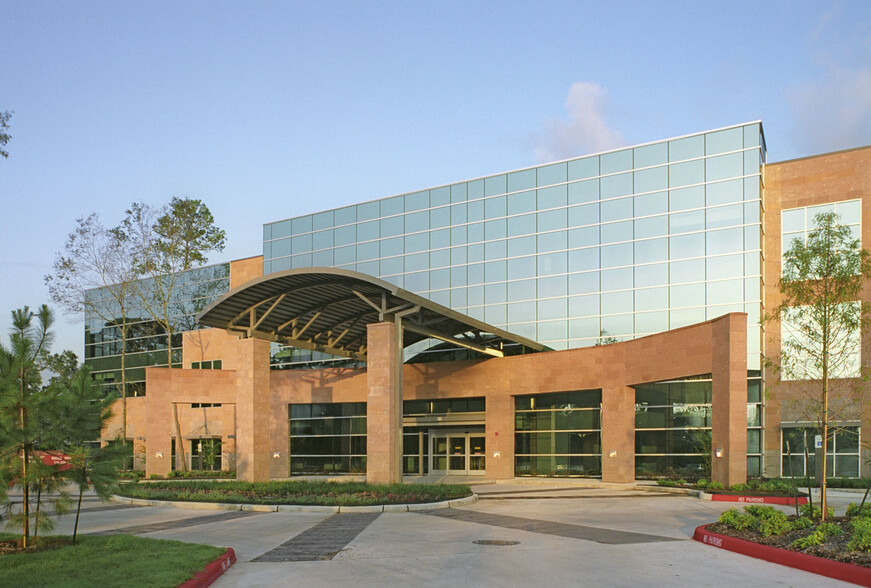 Primary Photo Of 9303 Pinecroft Dr, The Woodlands Medical For Lease