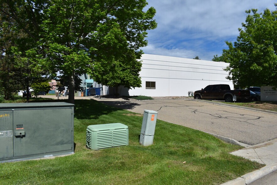 More Photos Of 405 S Pierce Ave, Louisville Warehouse For Lease