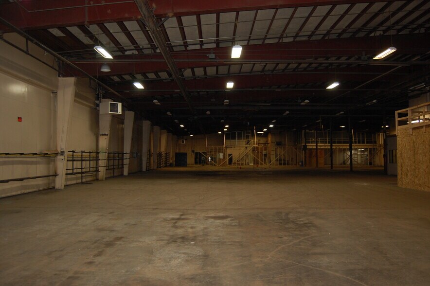 More Photos Of 2636 S Work St, Falconer Manufacturing For Lease