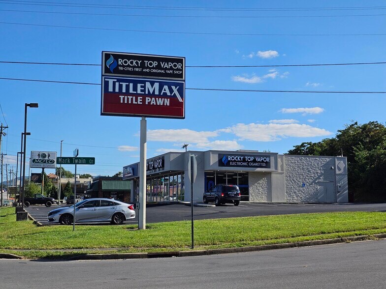 More Photos Of 2617 N Roan St, Johnson City General Retail For Sale