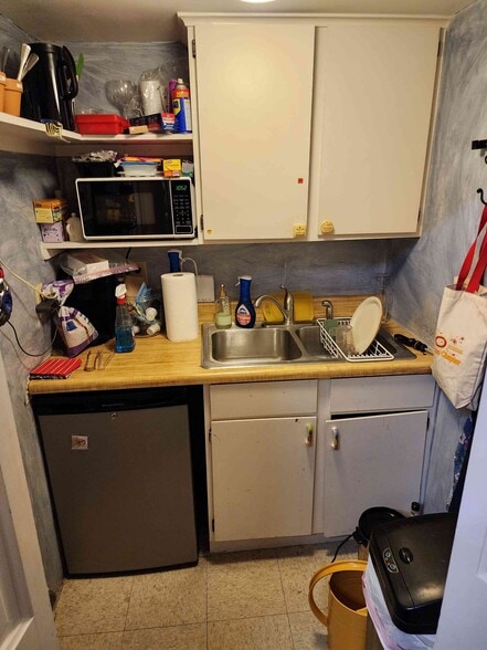 More Photos Of 600 National Rd, Wheeling Storefront Retail Office For Sale