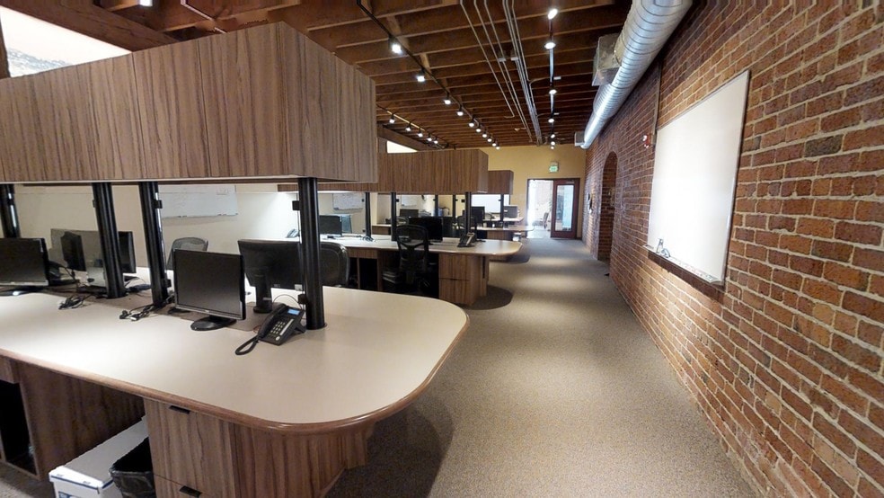 More Photos Of 2865 7th St, Berkeley Warehouse For Lease