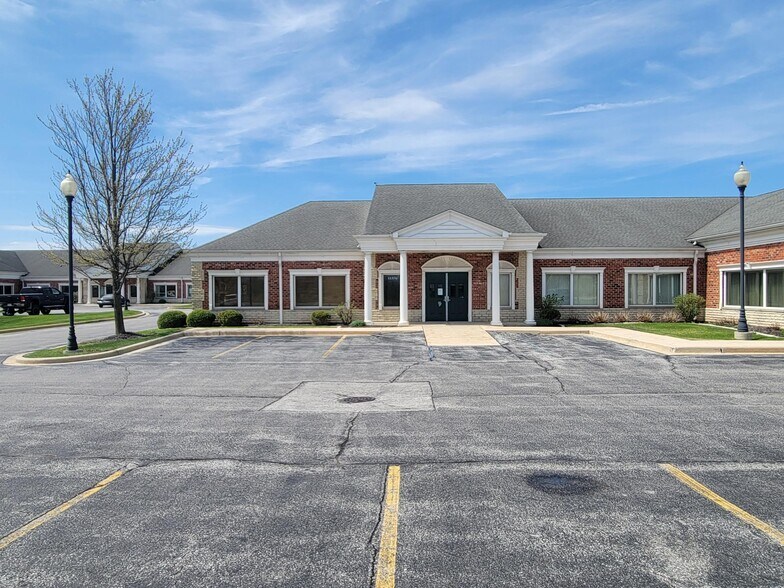 More Photos Of 11376 Broadway, Crown Point Office For Sale