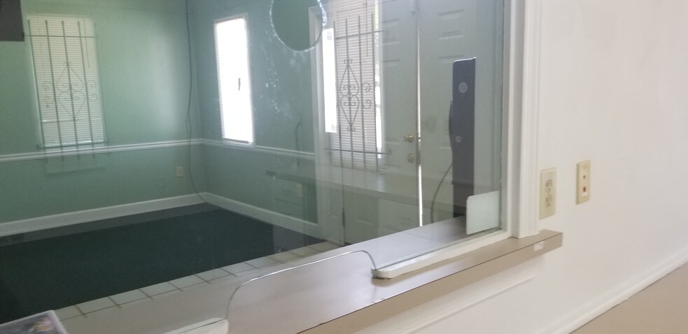 More Photos Of 3076 Campbellton Rd SW, Atlanta Medical For Lease