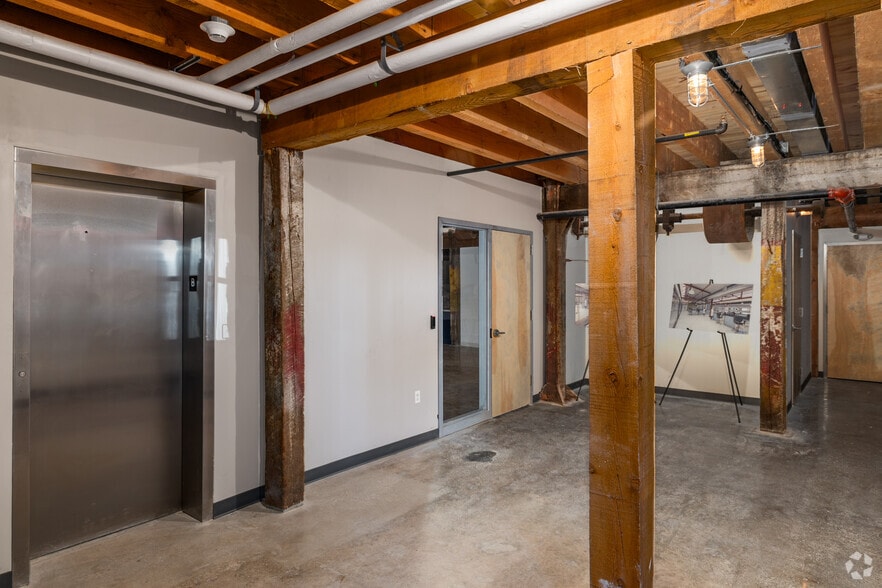 More Photos Of 21 Clark St, Trenton Unknown For Lease