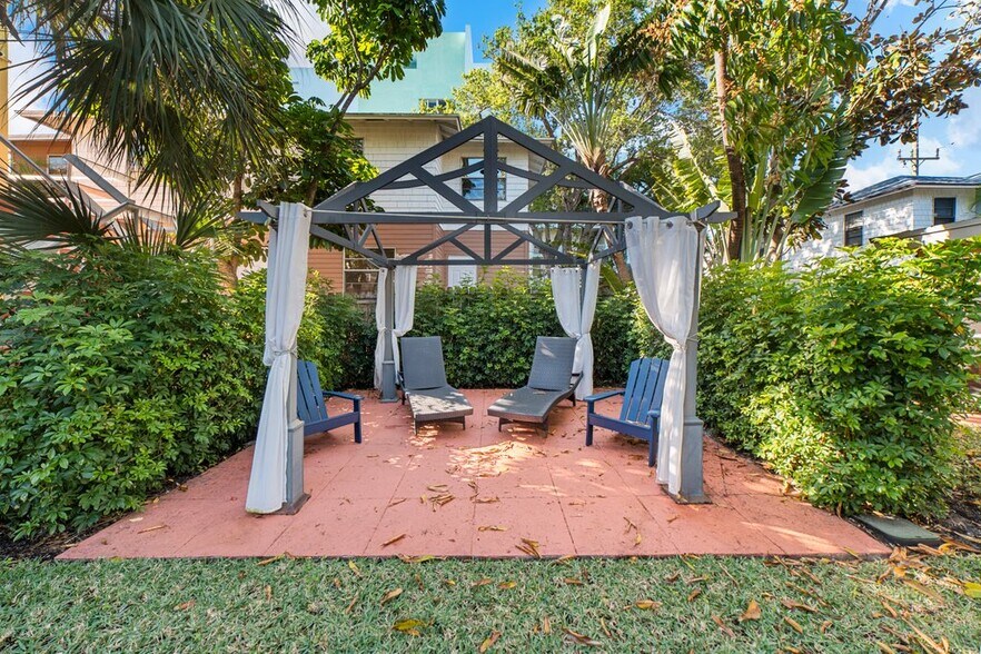 More Photos Of 101 Lucerne Ave, Lake Worth Apartments For Sale