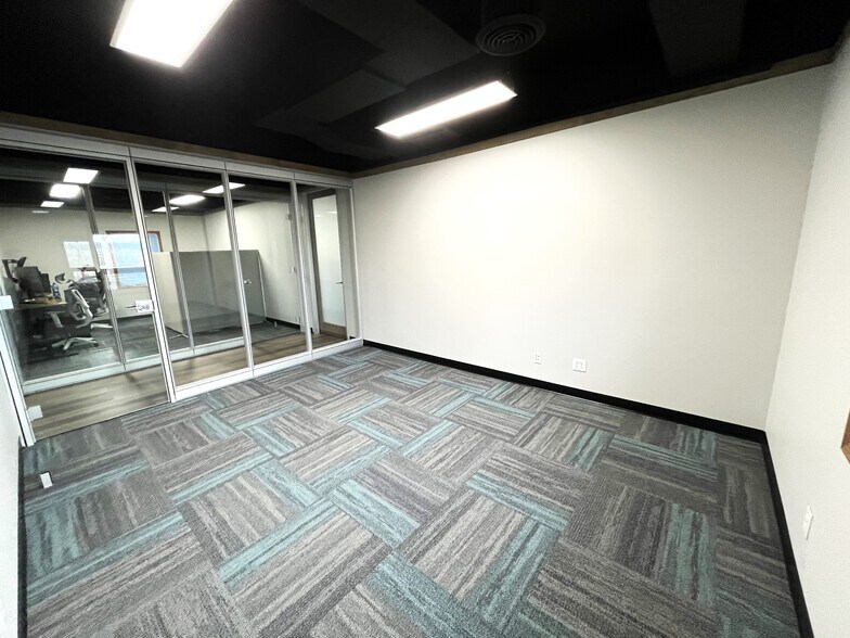 More Photos Of 1905 Plaza Blvd, Rapid City Loft Creative Space For Lease