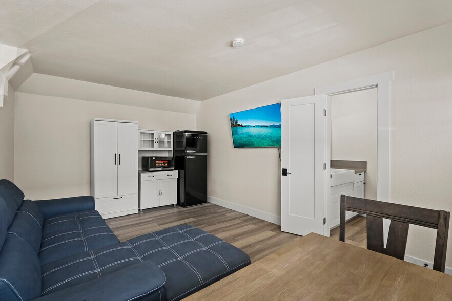 More Photos Of 520 University Way, Reno Apartments For Sale