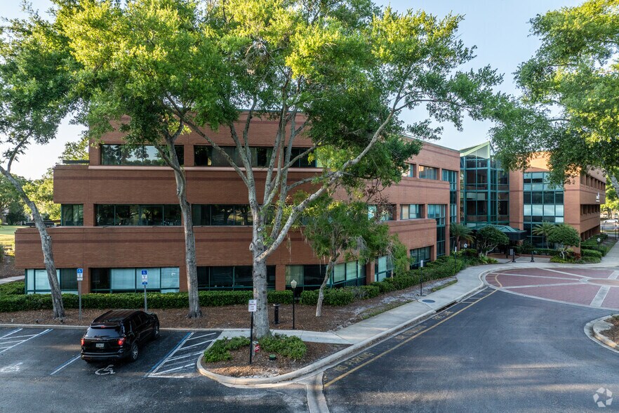 Primary Photo Of 250 International Pky, Lake Mary Office For Lease