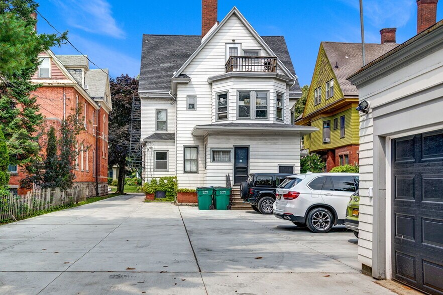 More Photos Of 461 Linwood Ave, Buffalo Apartments For Sale