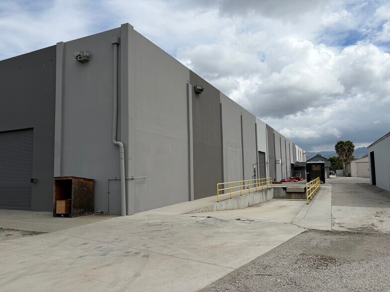 More Photos Of 1900 Shelton Dr, Hollister Warehouse For Lease