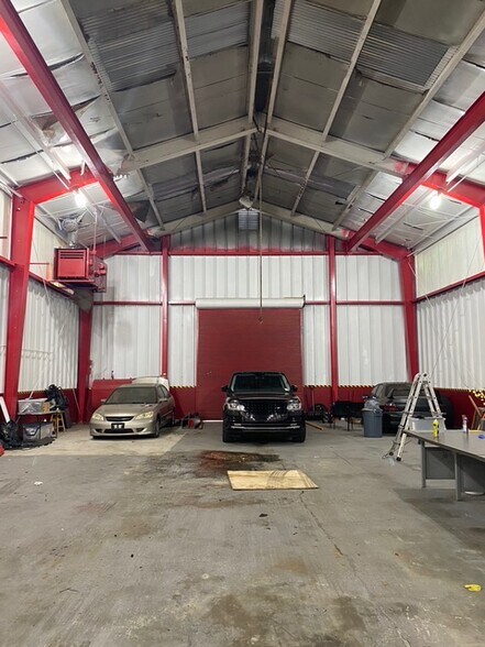 More Photos Of 61 Whittaker St, Riverside Specialty For Sale