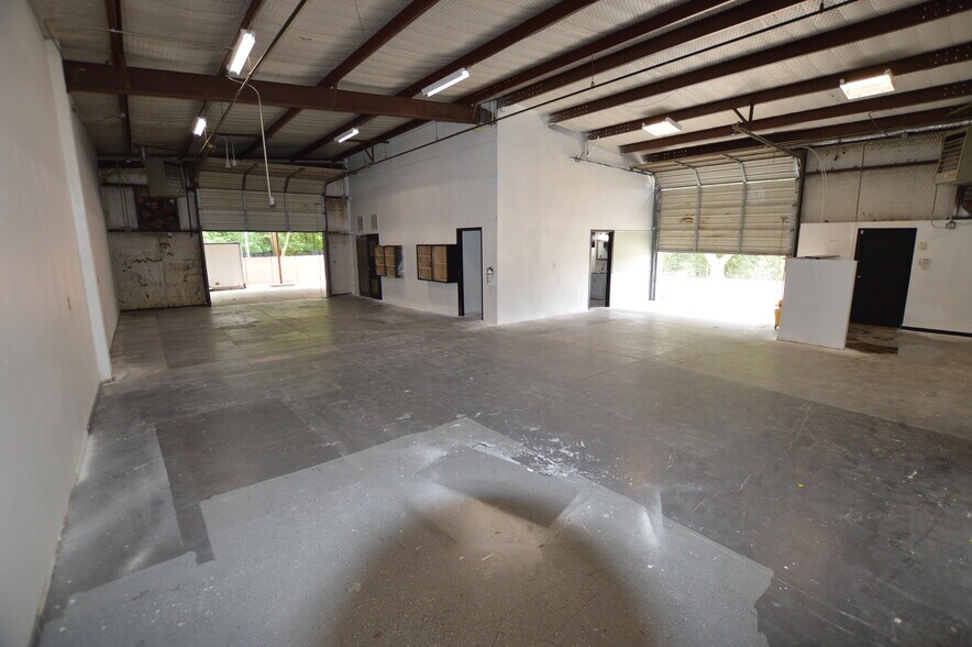 More Photos Of 1320 US-80 E, Mesquite Flex For Sale