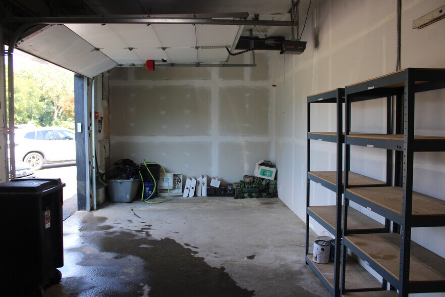 More Photos Of 333 Hamblin Ave W, Battle Creek Warehouse For Sale