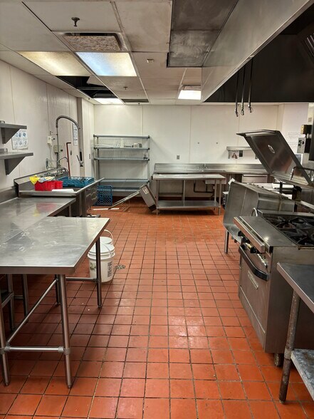 More Photos Of 310 Court Ave, Des Moines Restaurant For Sale