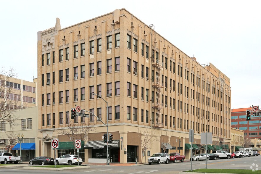 Primary Photo Of 1706 Chester Ave, Bakersfield Loft Creative Space For Lease