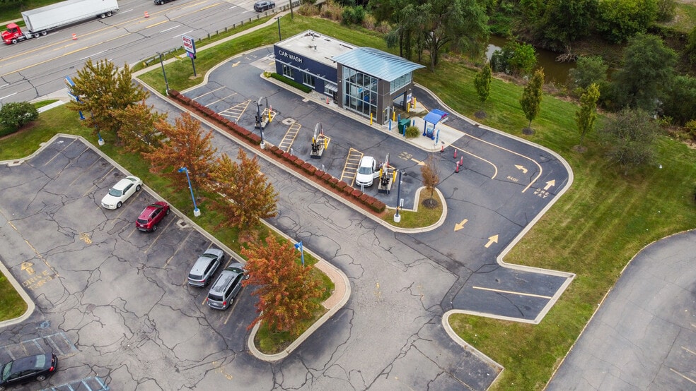 More Photos Of 31785 Van Dyke Ave, Warren Carwash For Sale