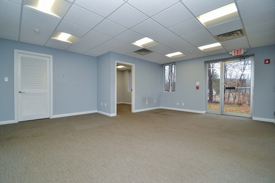 More Photos Of 159 Us Highway 46, Rockaway Office For Lease