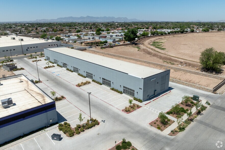 More Photos Of 501 North Zaragoza, El Paso Flex For Sale