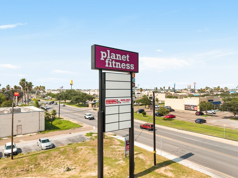More Photos Of 1222 Dixieland Rd, Harlingen Storefront Retail Office For Lease