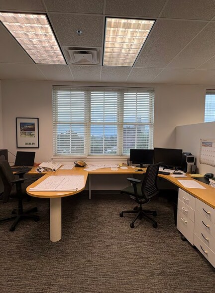 More Photos Of 100 10th St, Charlottesville Office For Sale